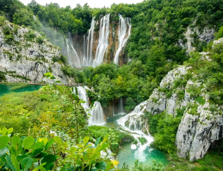 Waterfalls and turquoise lakes in Plitvice Lakes National Park